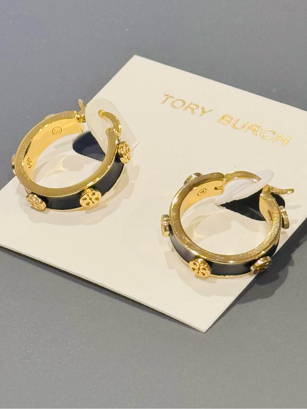 Tory Burch Gold & Black Enamel Double T Logo Huggie Hoop Earrings NWT .75”